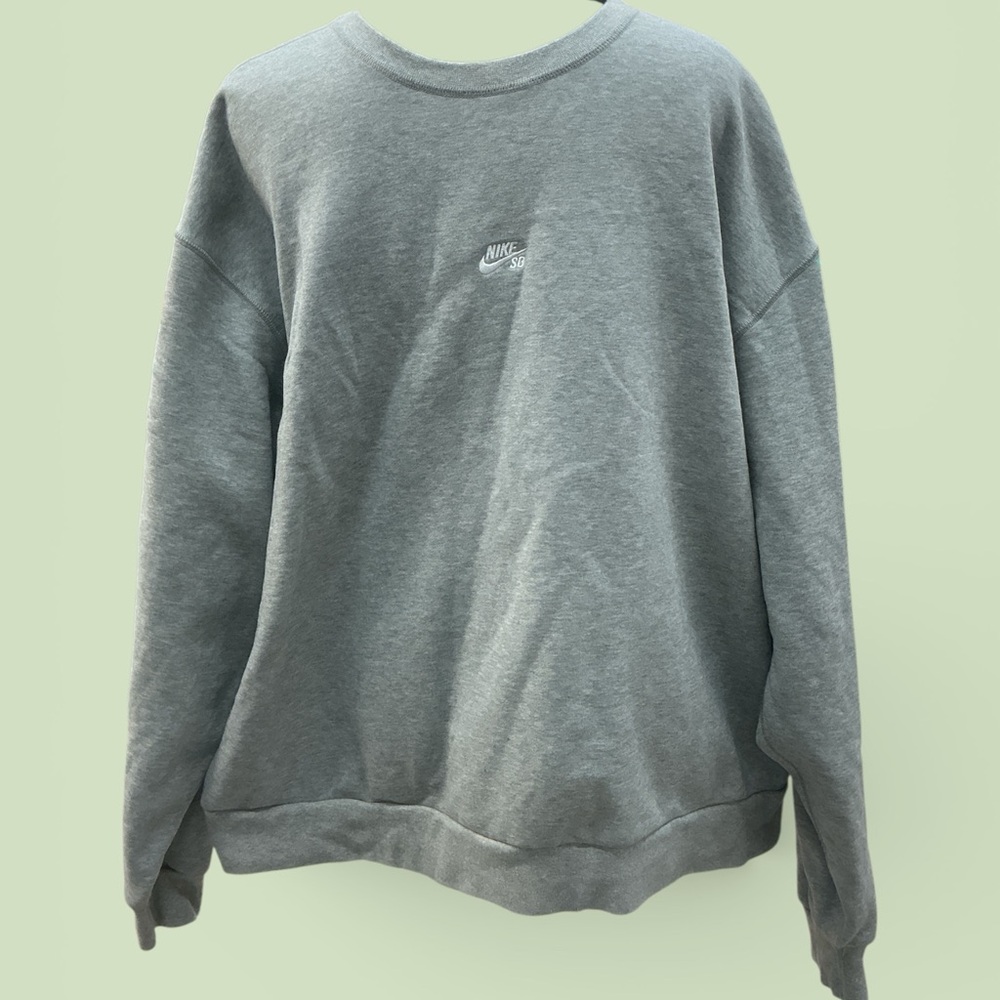 Nike Men's SB Gray Crewneck Sweat shirt